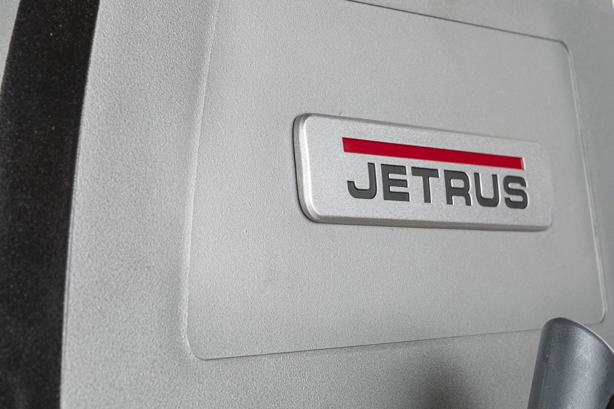 JETRUS TB-13V настольный вертикально-сверлильный станок для точных работ